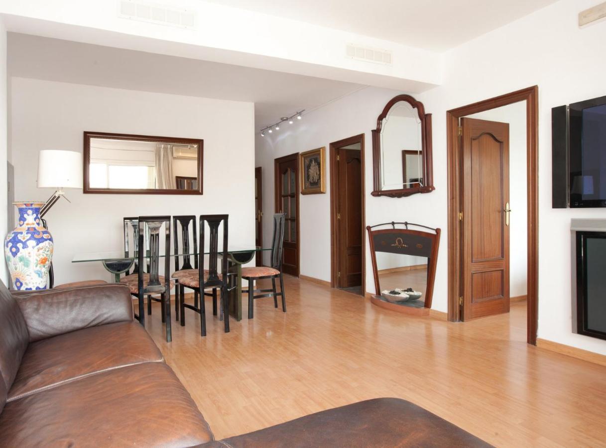 Appartamento Rambla Cat - Penthouse With Terrace Barcellona Esterno foto