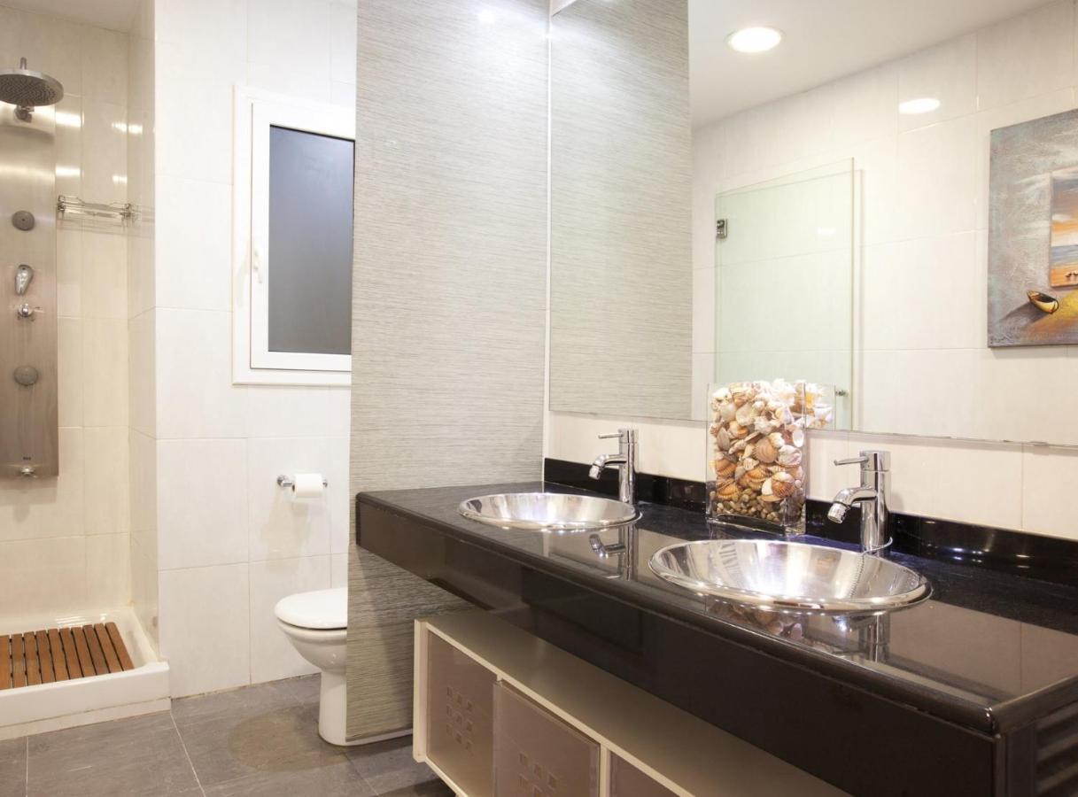 Appartamento Rambla Cat - Penthouse With Terrace Barcellona Esterno foto