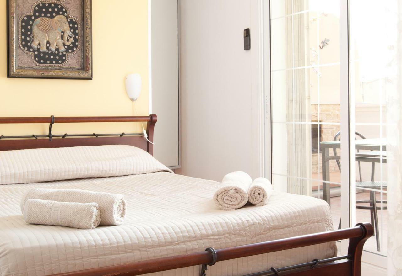 Appartamento Rambla Cat - Penthouse With Terrace Barcellona Esterno foto